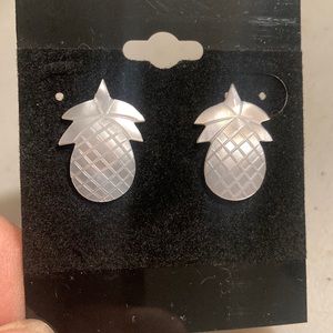 Mother of Pearl Pineapple Earrings